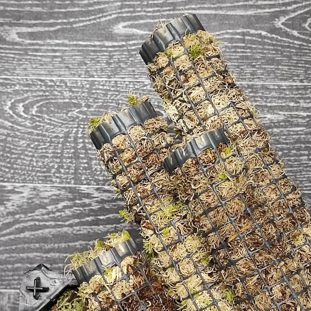 Podpůrná mechová tyč pro pnoucí rostliny. Ručně vyráběná z rašeliníku